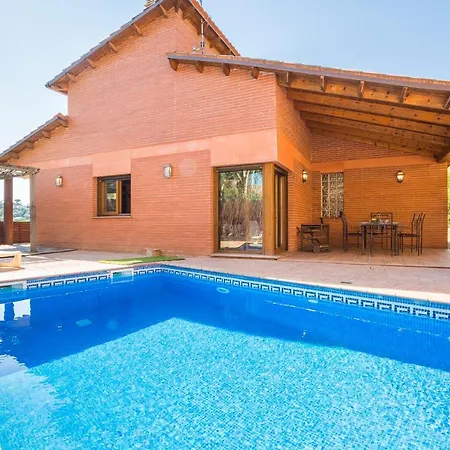 Lola Villa Lloret de Mar